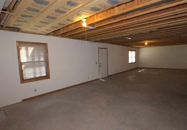 126 Briarbrook Drive, Other Mo, MO 64834