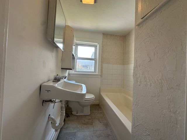 11 Rogers Way, Dennis Port, MA 02639