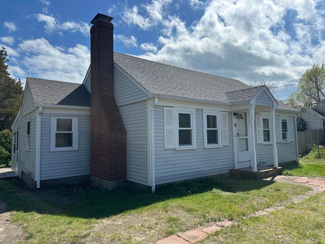 11 Rogers Way, Dennis Port, MA 02639