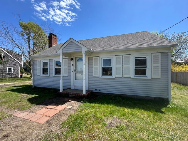 11 Rogers Way, Dennis Port, MA 02639