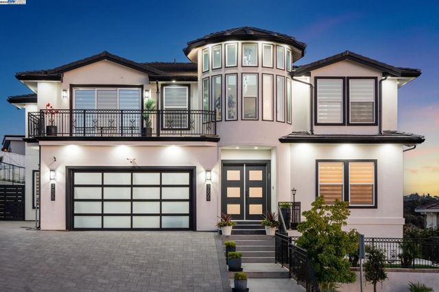 3606 Sarita St, Hayward, CA 94542