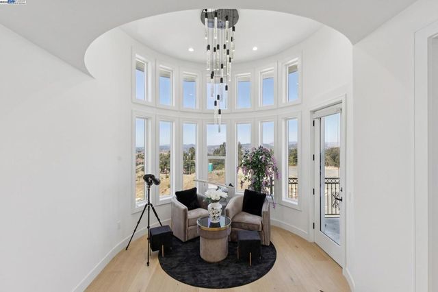 3606 Sarita St, Hayward, CA 94542