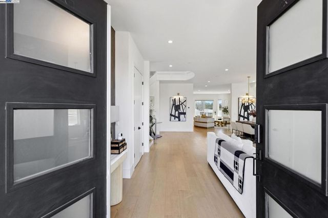 3606 Sarita St, Hayward, CA 94542