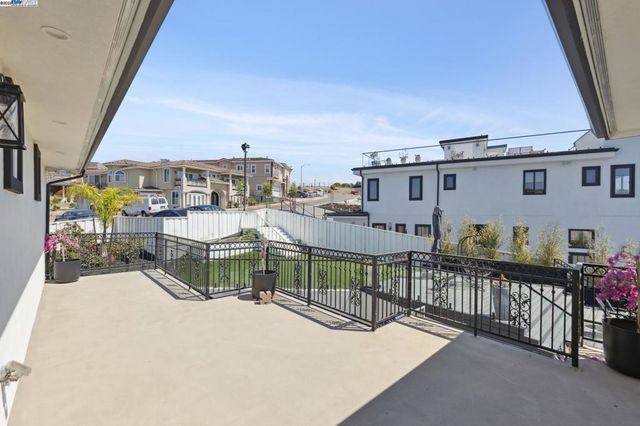 3606 Sarita St, Hayward, CA 94542