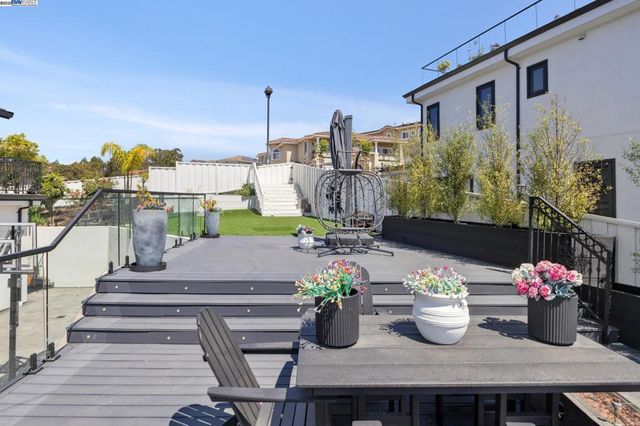 3606 Sarita St, Hayward, CA 94542