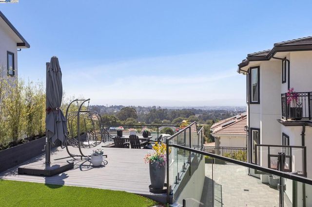 3606 Sarita St, Hayward, CA 94542