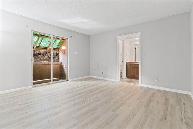 24 Marina CIR, Wimberley, TX 78676