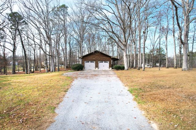 304 County Road 475, Etowah, TN 37331