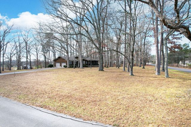 304 County Road 475, Etowah, TN 37331