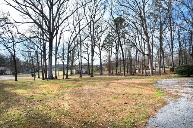 304 County Road 475, Etowah, TN 37331