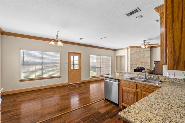 215 N 2nd Street, Princeton, TX 75407