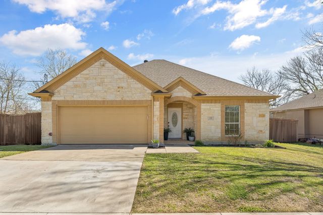 215 N 2nd Street, Princeton, TX 75407