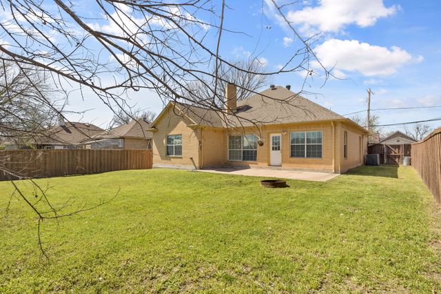 215 N 2nd Street, Princeton, TX 75407