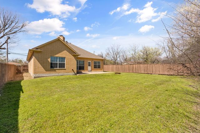 215 N 2nd Street, Princeton, TX 75407