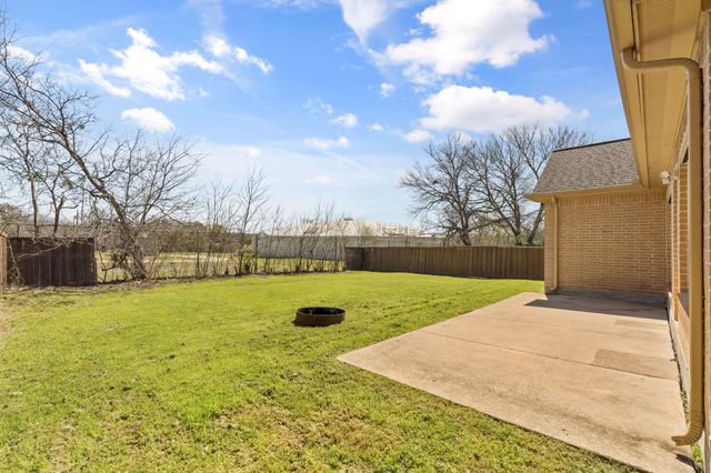 215 N 2nd Street, Princeton, TX 75407