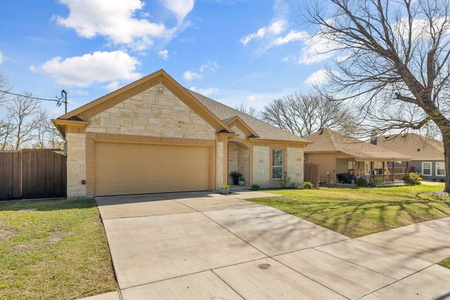 215 N 2nd Street, Princeton, TX 75407
