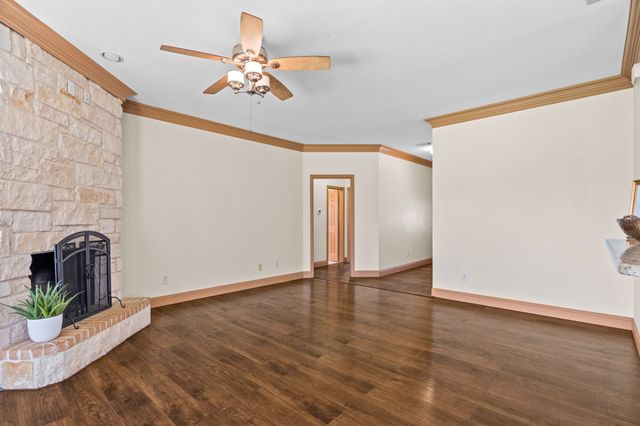 215 N 2nd Street, Princeton, TX 75407