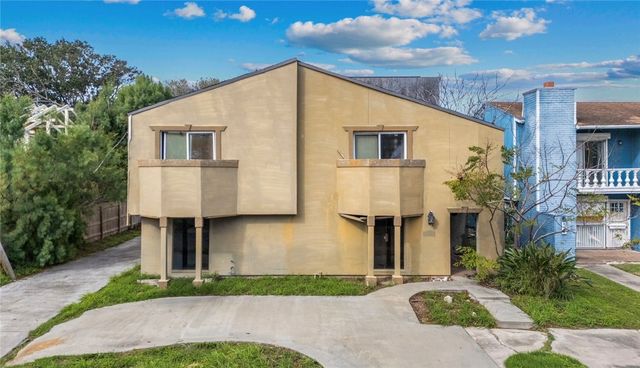 208 Circle Dr, Corpus Christi, TX 78411