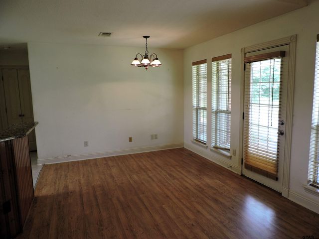525 Peach Tree Road, Gun Barrel City, TX 75156