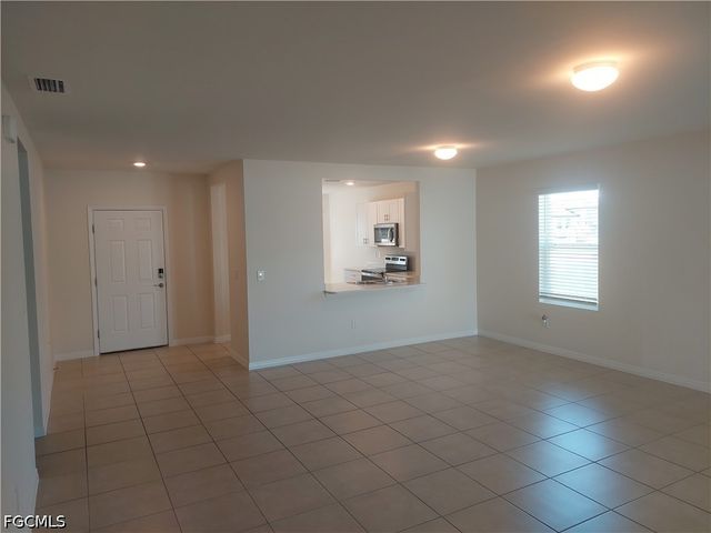 326 SW 24th PL, Cape Coral, FL 33991