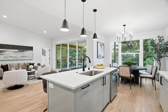 1715 W 26TH Ave, Spokane, WA 99224