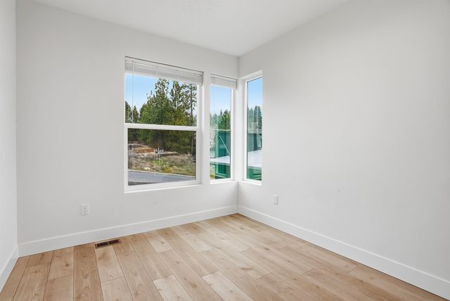 1715 W 26TH Ave, Spokane, WA 99224