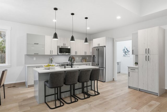 1715 W 26TH Ave, Spokane, WA 99224