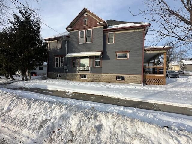 1634 S 10th STREET, Manitowoc, WI 54220