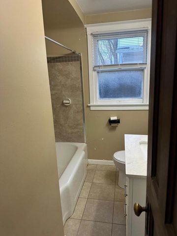 1634 S 10th STREET, Manitowoc, WI 54220