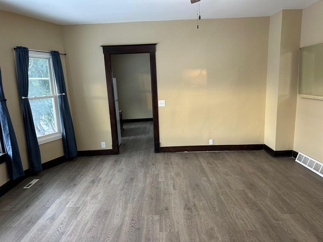 1634 S 10th STREET, Manitowoc, WI 54220