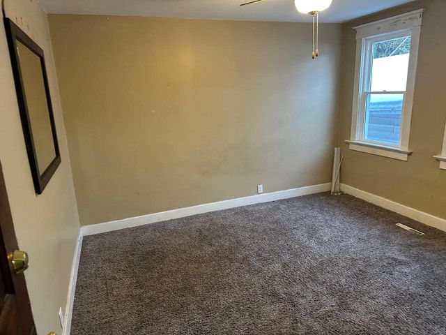 1634 S 10th STREET, Manitowoc, WI 54220