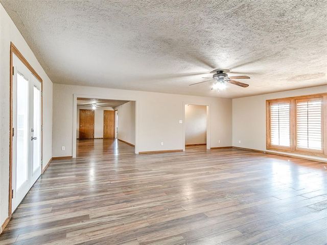 5004 NW Frisco Road, Piedmont, OK 73078