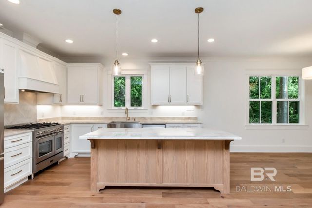 312 Beall Lane, Daphne, AL 36526