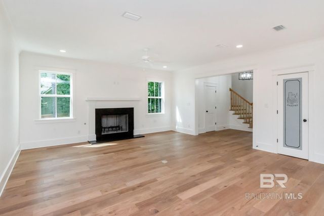 312 Beall Lane, Daphne, AL 36526