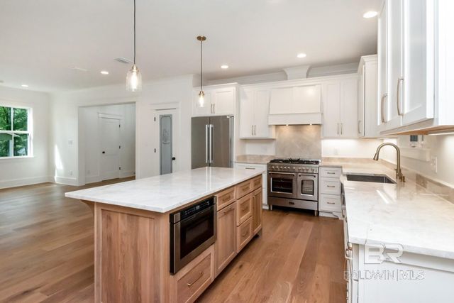 312 Beall Lane, Daphne, AL 36526