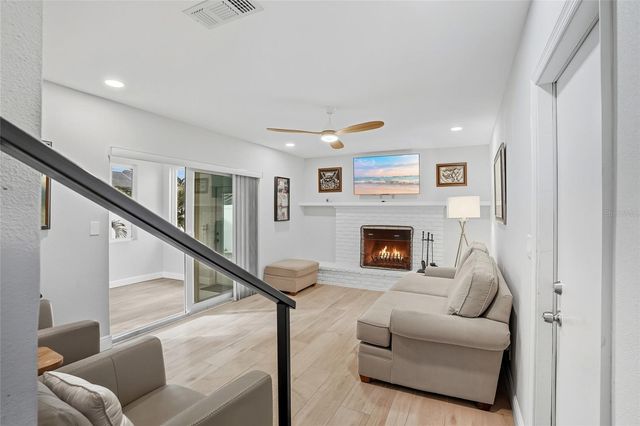 7035 14TH STREET S, St Petersburg, FL 33705