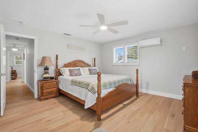 7035 14TH STREET S, St Petersburg, FL 33705