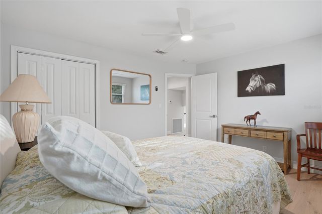 7035 14TH STREET S, St Petersburg, FL 33705