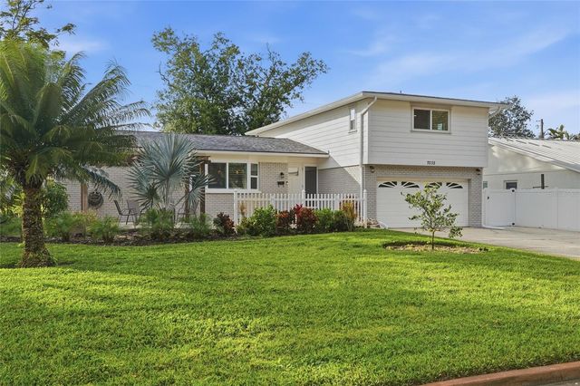 7035 14TH STREET S, St Petersburg, FL 33705