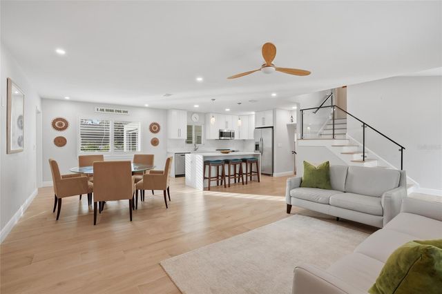 7035 14TH STREET S, St Petersburg, FL 33705