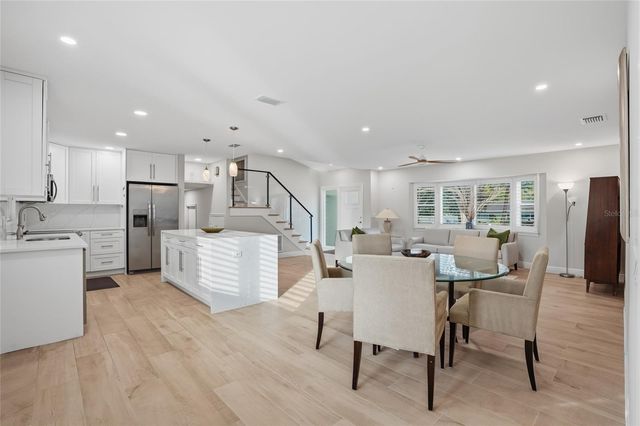 7035 14TH STREET S, St Petersburg, FL 33705