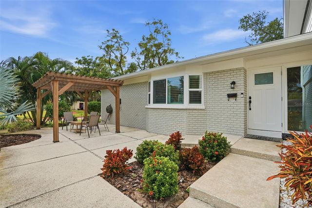 7035 14TH STREET S, St Petersburg, FL 33705