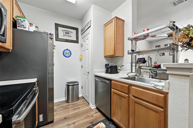 8005 Ederville Circle, Fort Worth, TX 76120