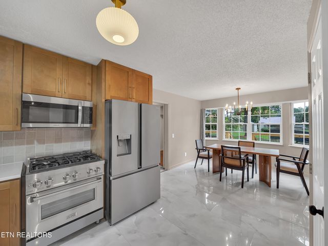 210 N Clark St, Sweetwater, TN 37874
