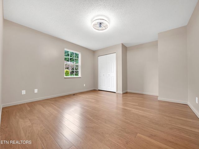 210 N Clark St, Sweetwater, TN 37874