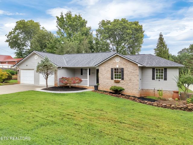 210 N Clark St, Sweetwater, TN 37874