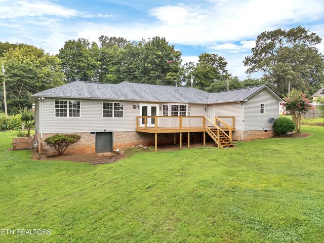210 N Clark St, Sweetwater, TN 37874