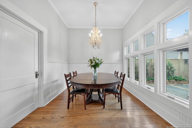 929 Cambridge Oval, San Antonio, TX 78209