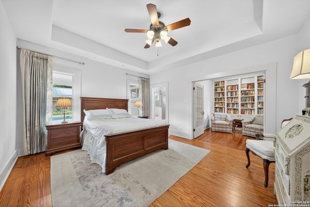 929 Cambridge Oval, San Antonio, TX 78209