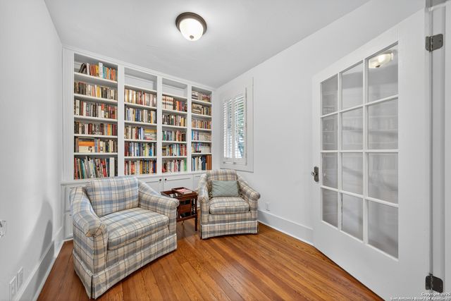 929 Cambridge Oval, San Antonio, TX 78209